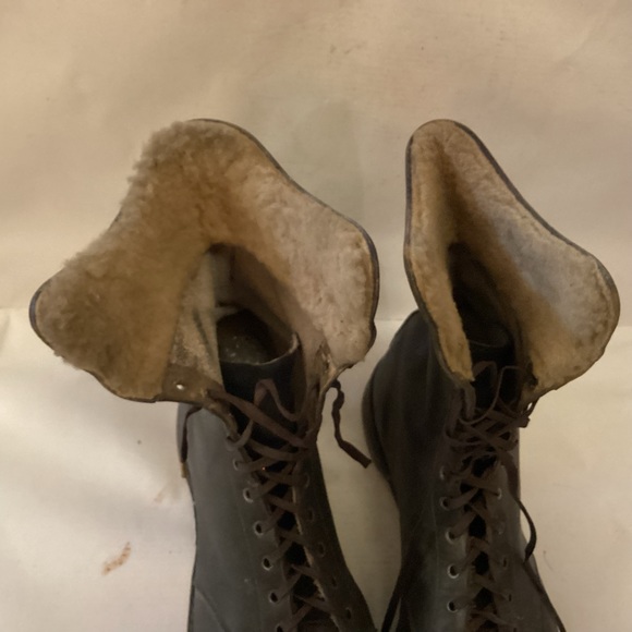 Vintage Industrial work boots by O’Sullivan - Picture 4 of 13